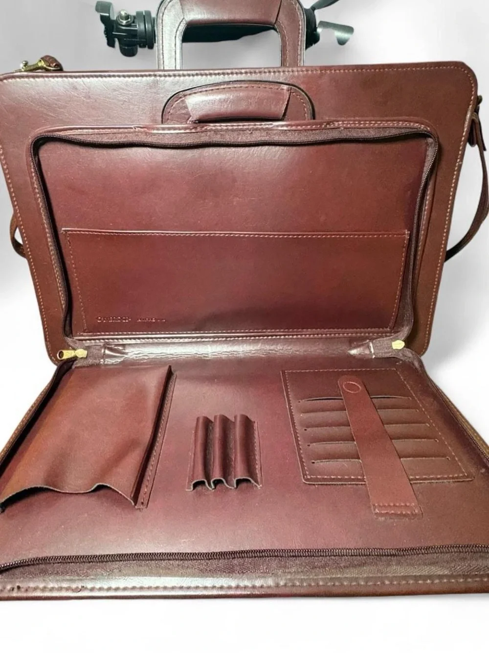 Vintage Cambridge Burgundy Portfolio Leather Briefcase